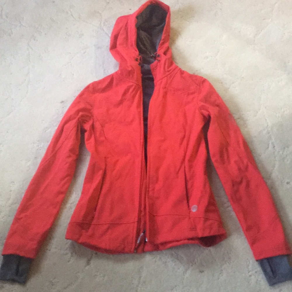 Mondetta Women’s Fitted Lightweight Jacket